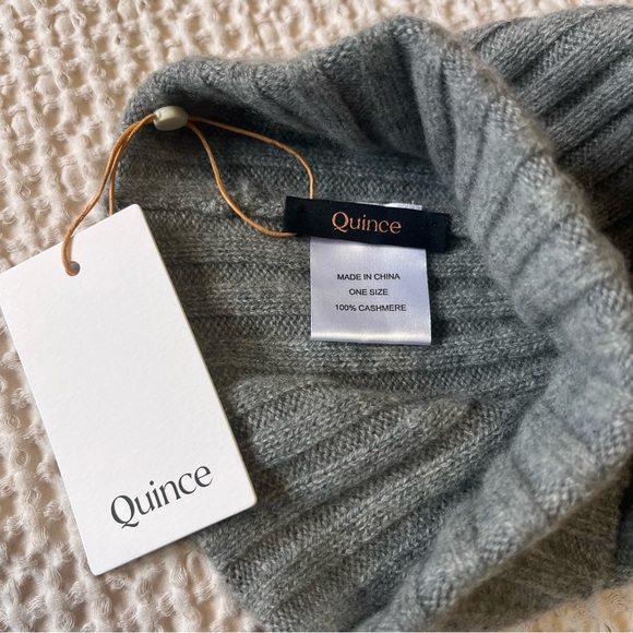 Quince Cashmere Pom Pom Beanie - Picture 2 of 2